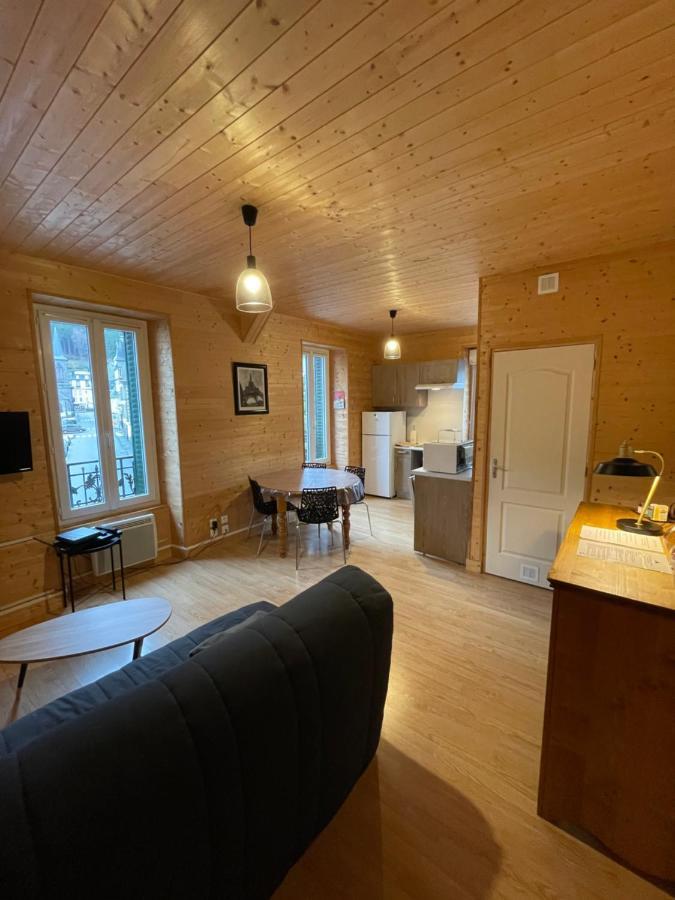 Appt Lumineux Centre Ville Du Mont Dore Vue Sancy المظهر الخارجي الصورة